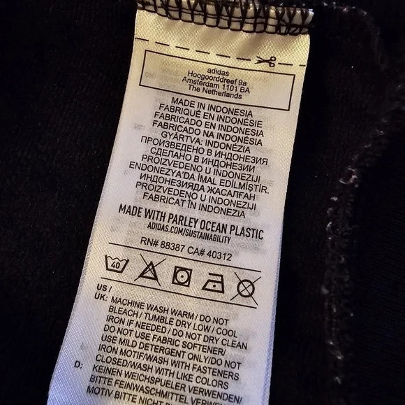 Boys Adidas jacket - Picture 3 of 4